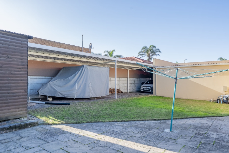 3 Bedroom Property for Sale in Protea Heights Western Cape